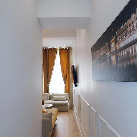Charming In The Heart Of Bordeaux